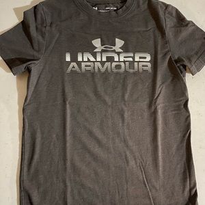 Youth small UA tee